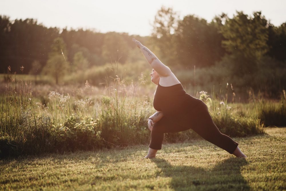 Utthita Parsvakonasana Extended Side-Angle Pose – United Yoga Montreal