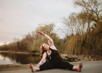 Yoga: Seated Side Bends