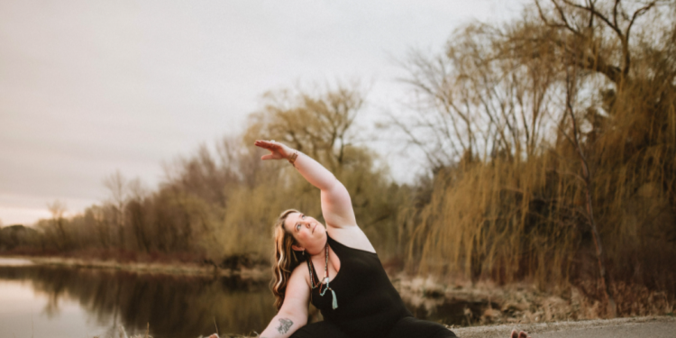 Yoga: Seated Side Bends