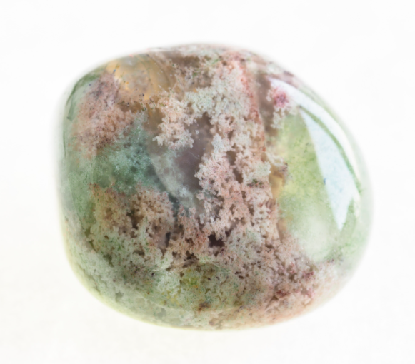 Three Ways Moss Agate Soothes Your Soul