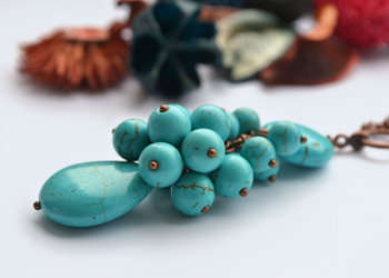 How to Use Turquoise for Mindfulness