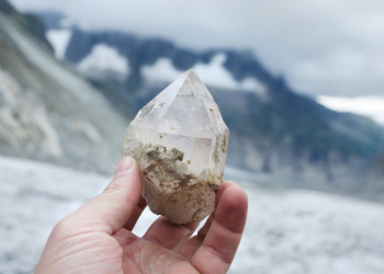 Smoky Quartz for Balancing and Grounding