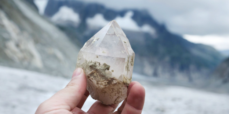 Smoky Quartz for Balancing and Grounding